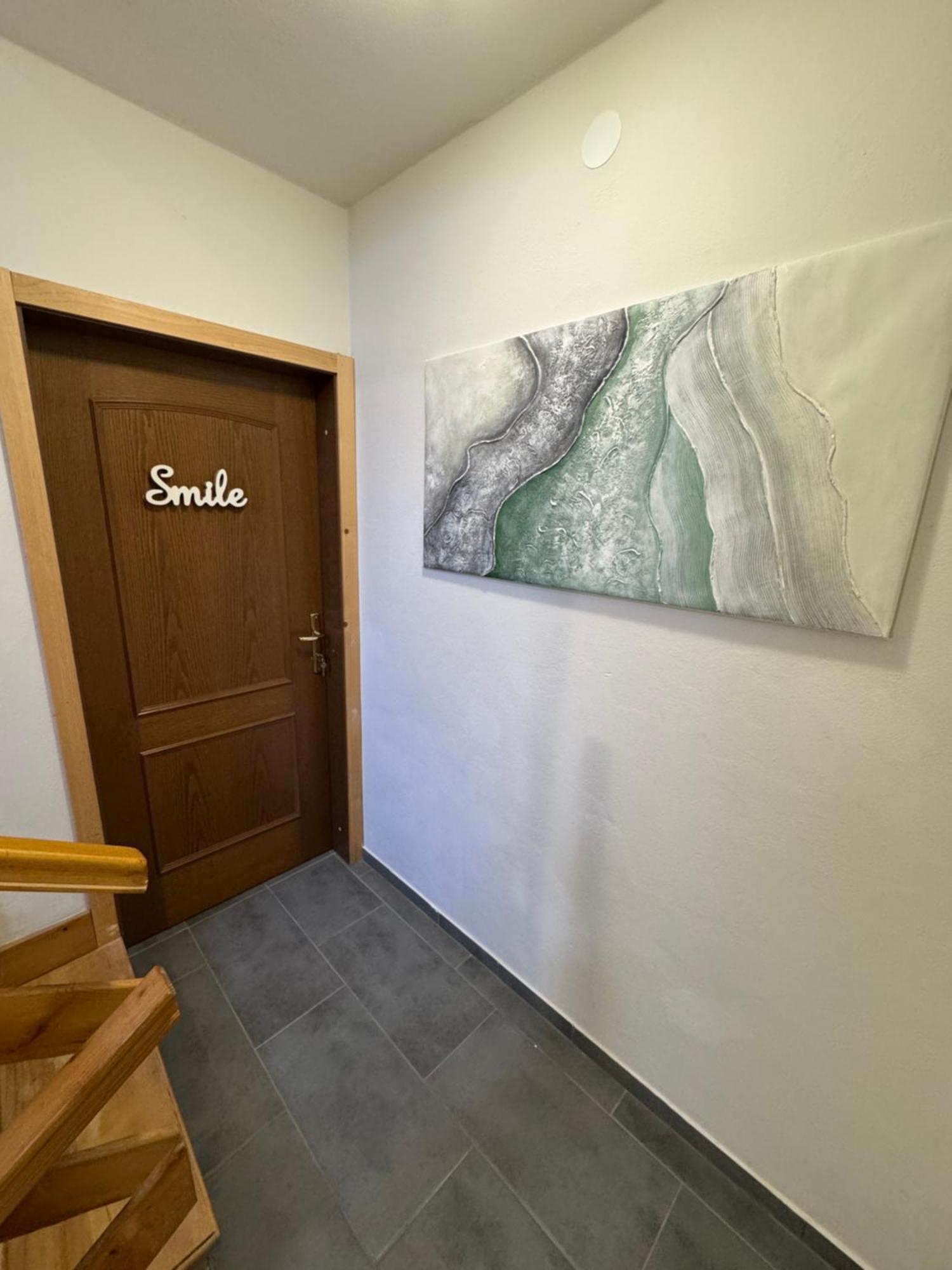 شقة Old Square House - Hisa Na Starem Trgu تولمين المظهر الخارجي الصورة